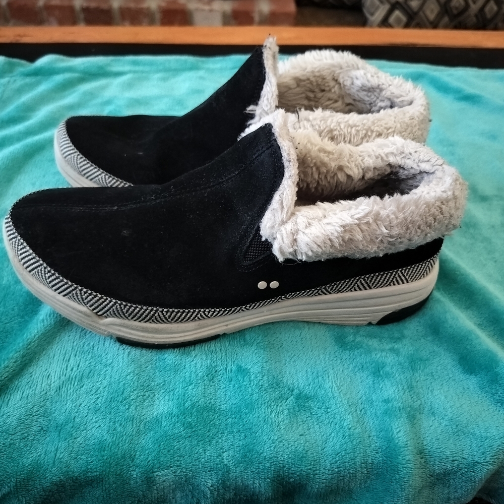 Ryka Adventure Women's Slip-on Black Suede With Faux Fur Trim Size 8M